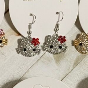 HELLO KITTY Crystal Earrings pierced Sanrio Kawaii Cute Japanese Kumoari NEW NWT